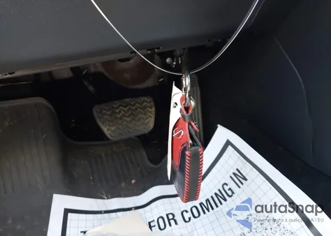 2025 Toyota Rav4 Xle z USA, uszkodzony, nr VIN 2T3P1RFV0SW552518